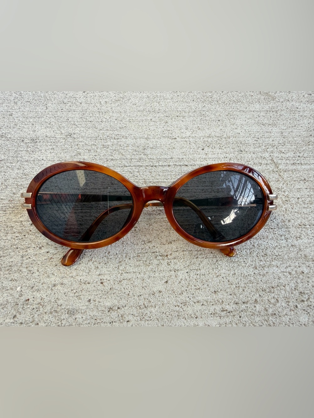 Vintage Oval Tortoise Shell Style Sunglasses Brown Oval Frames Dark Lenses Retro